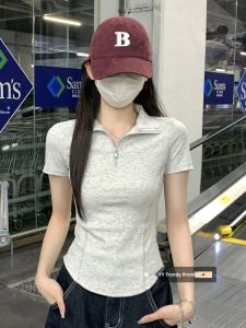 Slim Fit Zipper Polo Neck Short Sleeve T-Shirt Korean Style Fishbone Arc Waist Shaping Top for Young Women in Winter 2025