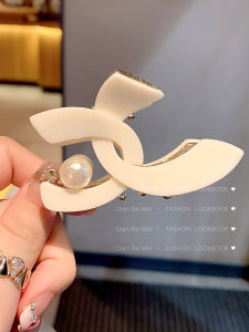 Metallic Pearl Hair Claw Clip Womens Summer New Style Shark Bite Hair Accessories Korean Fashion Fresh Outlined Hair Grips
