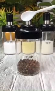 hũ đựng gia vị thuỷ tinh có thìa - hủ gia vị kèm nắp và thìa - lọ đựng gia vị kèm muỗng.