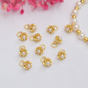 จี้ไข่มุกสีทองซาจิมี่ จี้ลูกปัด DIY สร้อยข้อมือสไตล์วินเทจ อุปกรณ์ตกแต่งเครื่องประดับ จี้ Zakyram รักษาสีได้