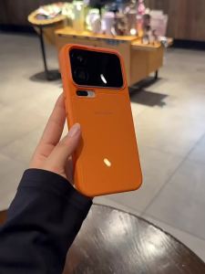 Couples Premium Simple Solid Color Glass-like Phone Case