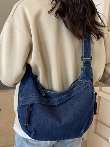 Casual Dumpling Shaped Large Capacity Womens Crossbody Bag Lightweight Single Shoulder Bag for Couples College Students