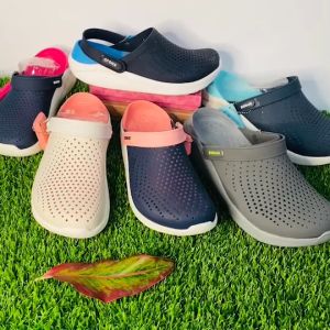 Crocs Lite Ride รองเท้าเหล่า จัดส่งทุกวัน 1 3 วัน สินค้า D2024 มากที่ M4 และ M7