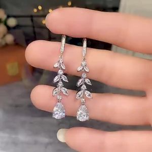 Huitan Fashion Drop Earrings for Women Brilliant AAA Cubic Zirconia Romantic Ladys Earrings Party Fancy Gift Jewelry Wholesale