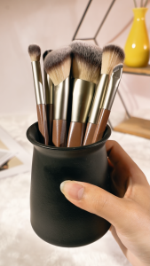 SUBIRELA Eyeliner Brush Ultra Thin Fine Oblique Angle Flat Head Eyebrow Brush Fine-Tip Blades for Beginner Eye Makeup