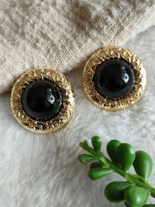 New Retro Embossed round Studs Black Agate-like Silver Needle Minimalist Chinese Fad Stylish Hong Kong Style Earrings 966