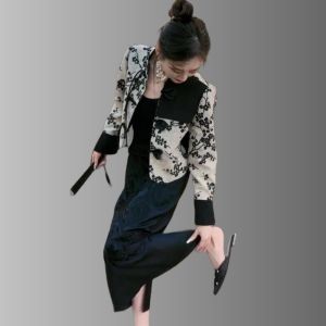 ใหม่ 2024 ฤดูใบไม้ผลิ ฤดูใบไม้ร่วง ปรับแต่งแบบสั้น เสื้อแจ็คเก็ต ผู้หญิง กระดุมดอกตูมประกบระดับไฮเอนด์ เสื้อท่อนบน ลายพลัมสไตล์จีน