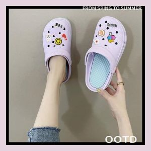 LHMonday ฮอตมาก รองเท้าหัวโตแฟชั่นแบบสวม สาวกหัวโตต้องมี รุ่นนี้ทรงสวย น้ำหนักเบา แมทช์ชุดได้ง่ายมาก ราคาดีสุดปัง มีตัวติดแถมฟรี งานสีทูโทนน่ารักๆแบบนี้ สั่งโลดดด