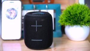 Awei Y526 100% Original Portable Hifi Bluetooth 5.0 Wireless RGB Speaker output 6W Waterproof TWS Outdoor Loudspeaker Music Surround Bass Box For sport Cycling