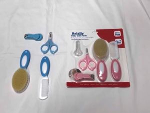 LAKOE Baby Care Kit Set 4In1 Sisir Bayi Set Gunting Kuku Bayi Perlengkapan Bayi Hadiah Lahiran