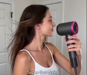 FEINODI High-speed hair dryer with hair nourishing properties using positive and negative plasma ions. 1800 watts power.
