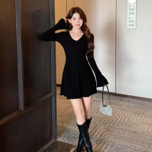 SUHUIQIAN | Black Early Autumn Short Knit Dress for Petite Women