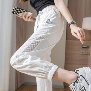 กางเกงกีฬาผ้าไหมน้ำแข็งเอวสูงสำหรับผู้หญิงในช่วงฤดูร้อน กางเกงวอร์มทรงหลวม แห้งเร็ว ผ้าโปร่ง กางเกงขายาวลำลอง