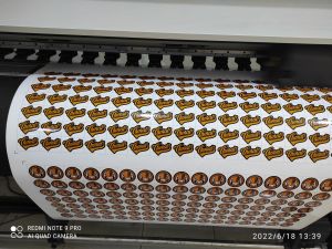 Cetak stiker Kotak Custom - Cetak Stiker Nama - Cetak Stiker Logo Jualan - Cetak Stiker Custom