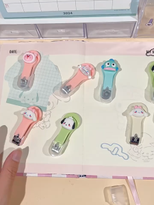Gunting Kuku Kartun 三丽鸥卡通指甲剪 Cute Cartoon Nail Clipper 可爱便携指甲钳 Stainless Steel Portable Nail Cutter