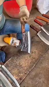 Japanese Kitchen Knife Thickened Heavy Butcher Knife Kitchen Knife Japanese Knife Steel Commercial Bone Cutting Knife Traditional Chefs Chopper Cooking Knives Forged Fish Head Chop Bone Knife Kitchen Hand Forged Meat Cleaver Forged Kitchen Knife