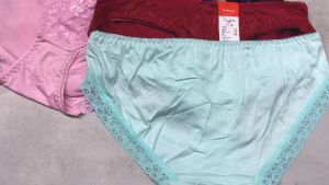 COMBO 10 QUẦN LÓT NỮ COTTON PHỐI REN CAO CẤP MỀM MỊN QUYẾN RŨ MÃ 115 SIZE TỪ 35kg ĐẾN 65kg