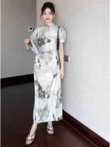 Elegant Slimming Cheongsam Dress Traditional Chinese Style Watercolor Embroidery Waist-Cinching Short-Sleeve Summer Gown