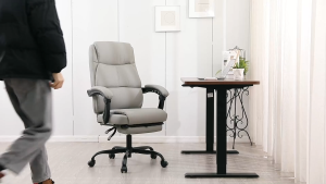 Big & Tall Computer Chair with Footrest 90-170° Recline Adjustable Height Desk Chair
