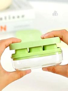 แม่พิมพ์ทำน้ำแข็ง หกช่อง ซิลิโคน เอาน้ำแข็งออกง่าย มีที่ดันออก จัดส่งจากไทย