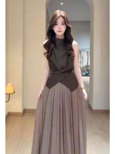 YUEZHONGWEI | Bộ Trang Phục Trẻ Trung Áo Lệch Vai Chân Váy Cao