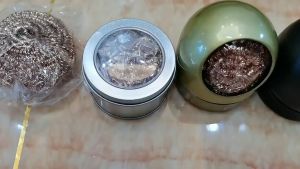 สำหรับฝอยทำความสะอาดหัวแร้ง ฝอยโลหะอย่างดี สำหรับเช็ด ทำความสะอาด ปลายหัวแร้งบัดกรี Solder Cleaning Ball ซึ่งเป็นเครื่องมือที่ช่วยให้ย้อนหลังการสร้างสินค้าหรืออุปกรณ์ที่มีความสะอาดหรือทำความสถาปน บริบทที่ต้องการใช้ผลิตภัณฑ์ที่เหมาะสม ในการทำงาน หรือ�