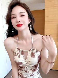 ชุดว่ายน้ำผู้หญิง ชุดว่ายน้ำแฟชั่น ชุดว่ายน้ำสไตล์เกาหลี มีสายคล้องคอ กระโปรงรูดข้าง โชว์หลังเซ็กซี่