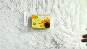 Salem Essentials Sunflower Soap 120 g - Deep Hydration & Moisturizing Antioxidants & Protects Skin Barrier