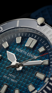 NORTH EDGE ABYSS Solar-Powered Watch for Men 316L Stainless Steel Case Ceramic Bezel Hardened Mineral Glass Ice-Textured Dial 200M Waterproof Diving Watch
