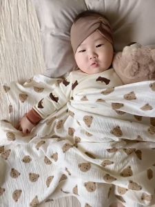 ผ้าห่อตัวเด็กแรกเกิด 2ชั้น 80*80CM ผ้าห่มทารก ผ้าห่มเด็ก เนื้อผ้าฝ้ายนุ่มอย่างดี ใช้ห่มหรือเช็ดตัวได้ Baby Swaddle Wrap
