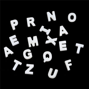 2 cái/túi 26 chữ cái in hoa hạt vỏ sò quyến rũ cổ điển A đến Z hạt vỏ sò xà cừ tự nhiên cho vòng cổ trang sức tự làm làm vòng tay thủ công Vòng cổ