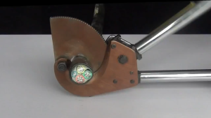 Heavy Duty J40 XLJ-D-500 Ratcheting Cable Cutter for 500mm2 Copper Aluminum Armored Wire