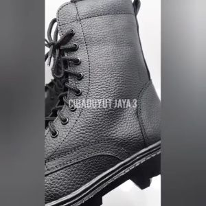 Sepatu PDL Hitam untuk TNI POLRI Security: Kulit Jeruk Outsole Radial dari Cibaduyut Jaya