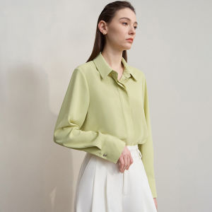 AMII | Commutable Blouse Shirt with Metal Buckle