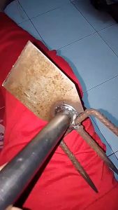 cangkul garuk 2in1 gagang besi pacul garuk gagang besi garuk tanah pacul mini 2 fungsi