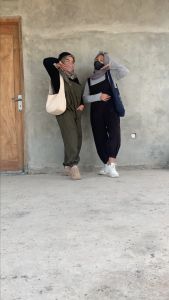 Jumpsuit Wanita Kekinian: Baju Overall Katun Twill & Celana Jumpsuit Stretch