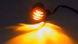 2 ชิ้น ไฟเลี้ยว สำหรับมอเตอร์ไซค์ กระพิบ และมอไซค์ วัสดุโลหะ พร้อมส่ง