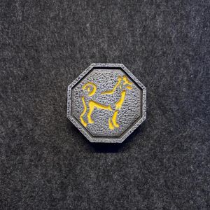 พวงกุญแจสตั๊ดสีสันสดใส ประดับหัวเสือระยิบระยับ ลายสัตว์ปีเกิด ของขวัญสำหรับผู้ชื่นชอบการ์ตูน เรียบเรียงด้วยมือ