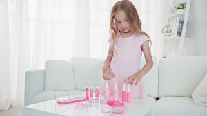 Kids Pretend Play Makeup Kit Girls Beauty Salon Toy Cosmetic Set Role Play Dress Up Washable Mainan Solek