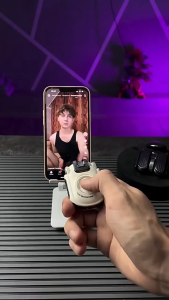 หูฟังเซลฟี่พร้อมรีโมทคอนโทรลที่ขายดีพร้อมระบบลดเสียงรบกวนและการควบคุมด้วยเสียงที่สวมใส่สบาย