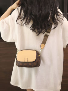 Color Block Mini Shoulder Bag Womens Fashionable Versatile Wide Strap Crossbody Bag Luxury Sensation Casual Daily Use