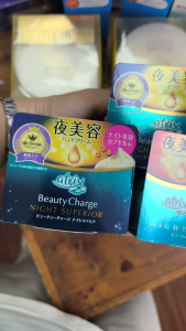 Kem dưỡng da tay Atrix Beauty Charge Night Superior (98g) - JAPAN