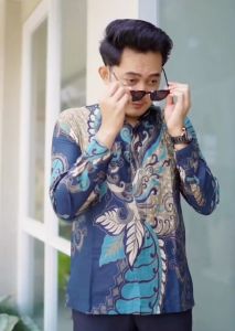 Kemeja Batik Pria Lengan Panjang Motif Baru Warna Putih // Couple Batik Ayah Dan Anak Cowok // Batik Anak Laki-laki Umur 3-10 Tahun
