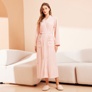 Long Soft Absorbent Towel Material Bathrobe Short Sleeve Makeup Morning Robe Bath Towel Sleepwear for Men And Women