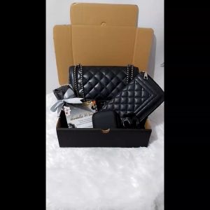 Hampers kado surabaya hadiah ulang tahun tas wanita kado ultah cewek gift set wedding anniversary