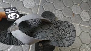 Skills Sandal Gunung Jepit Pria Artikel Sakti – Anti Selip Kuat Nyaman – Warna Hitam