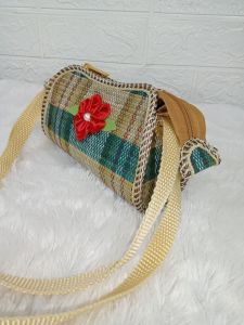 Tas anyaman mendong mini/ tas wanita / tas etnik