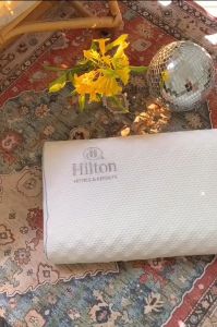 Gối Cao Su Non Hilton Cao Cấp Chống Đau Mỏi Vai Gáy Mềm Mại Êm Thoáng Khí