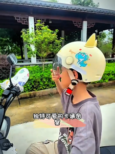 หมวกกันน็อค หมวกกันน็อคเด็กที่ผ่านการรับรอง3cอรยุ6-12ปี ฤดูร้อนระบายอากาศและระบายอากาศได้สเก็ตบอร์ดหมวกกันน็อคจักรยานรถยนต์ไฟฟ้า