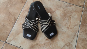 Sandal wanita terbaru sandal teplek lucu sandal vanessa